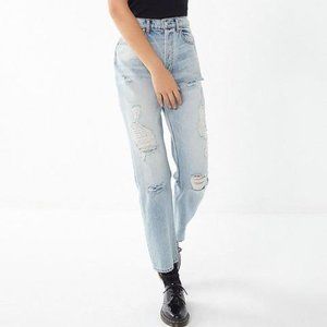 BDG High-Rise Destroyed Relaxed Straight Jean